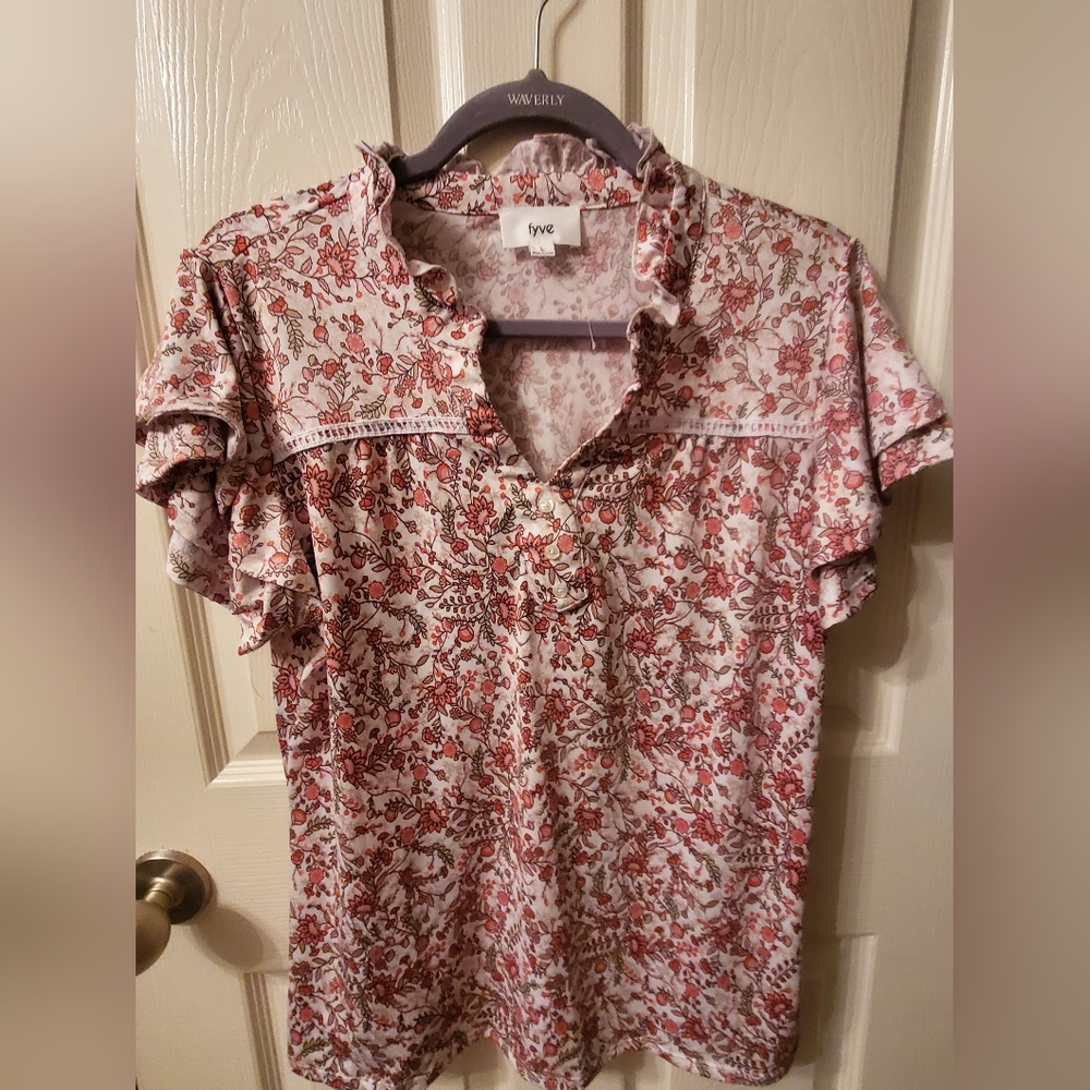Fyve bohemian top